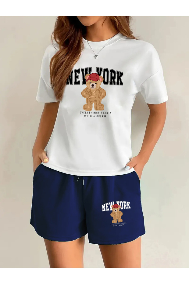 تيشيرت نسائي كبير الحجم بتصميم خاص مطبوع عليه New York Bear Everything وسروال قصير - مجموعة علوية