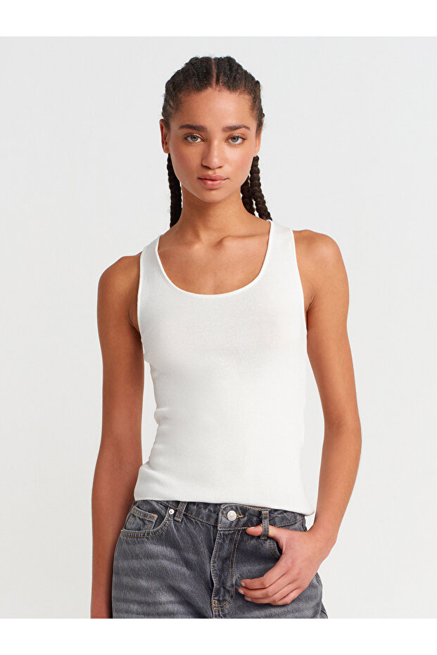 10746 Kalın Askılı Basic Triko Bluz-Beyaz - 1