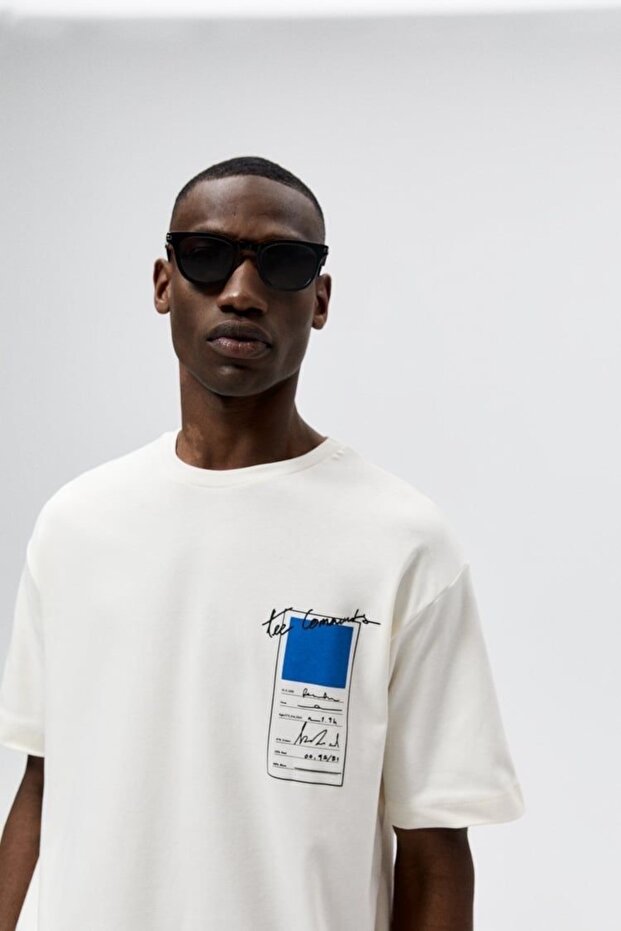 Oversize Cut Short Sleeve Printed T-Shirt