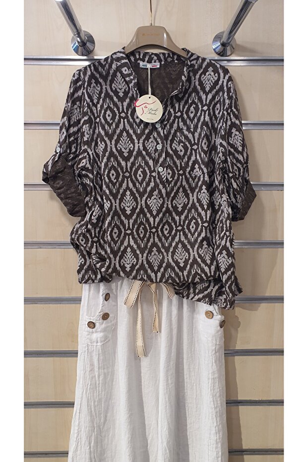 Italian Shirt 3 Button Tile Pattern - 1