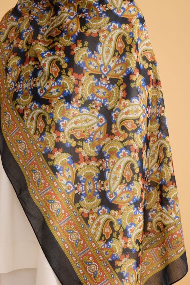 Fresh Patterned Interlining Shawl - 2