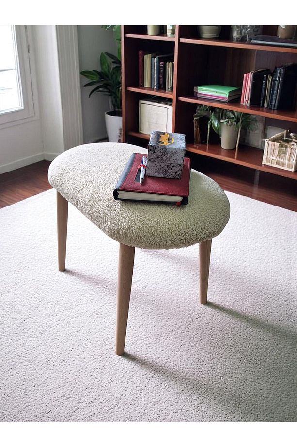 Minimalist Teddy Kumaş Tabure, Ahşap Ayaklı Tabure, Salon, Ofis, Makyaj Masası, Yemek Masası - 4