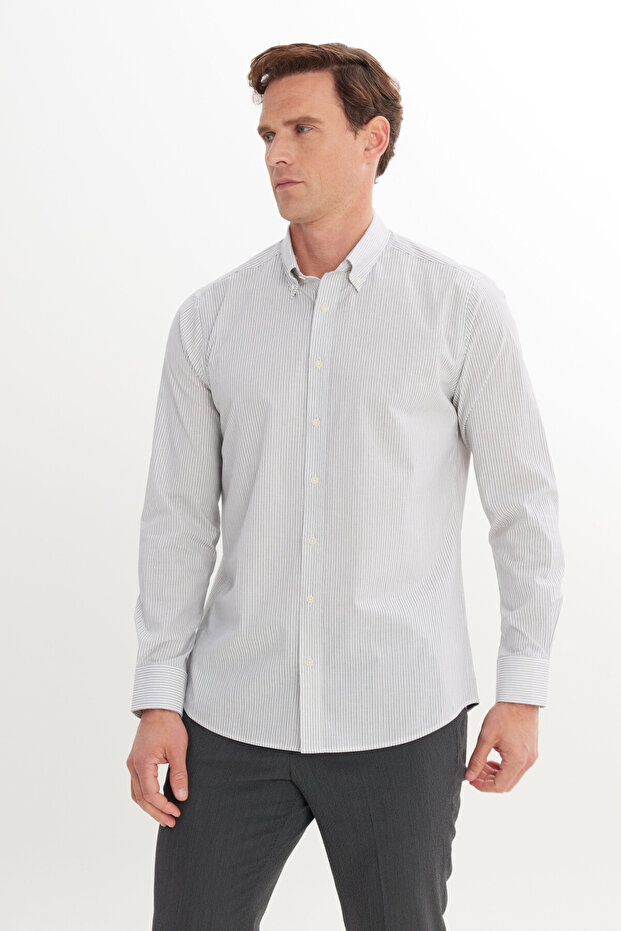Erkek Açık Gri %100 Pamuk Slim Fit Dar Kesim Düğmeli Yaka Gömlek - 3