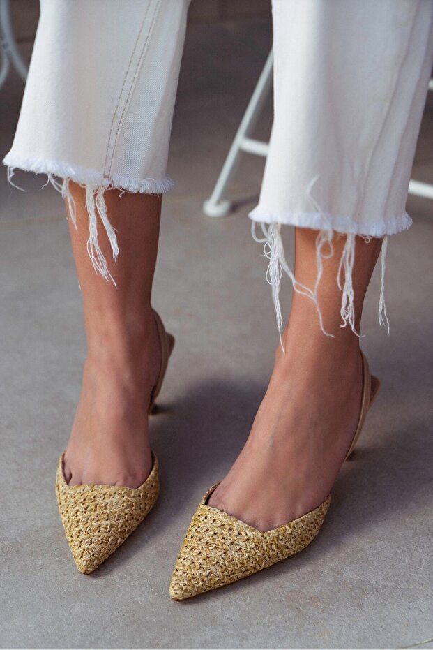 Ponnie bézs szalma hegyes orrú női sarkú cipő - 6