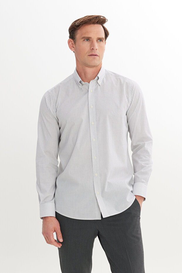 Erkek Açık Gri %100 Pamuk Slim Fit Dar Kesim Düğmeli Yaka Gömlek - 1