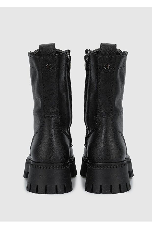 Siyah Kadın Bot - 4