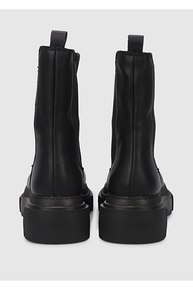 Siyah Kadın Bot - 4