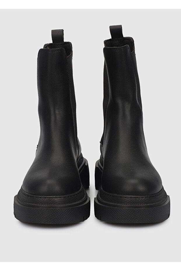 Siyah Kadın Bot - 3