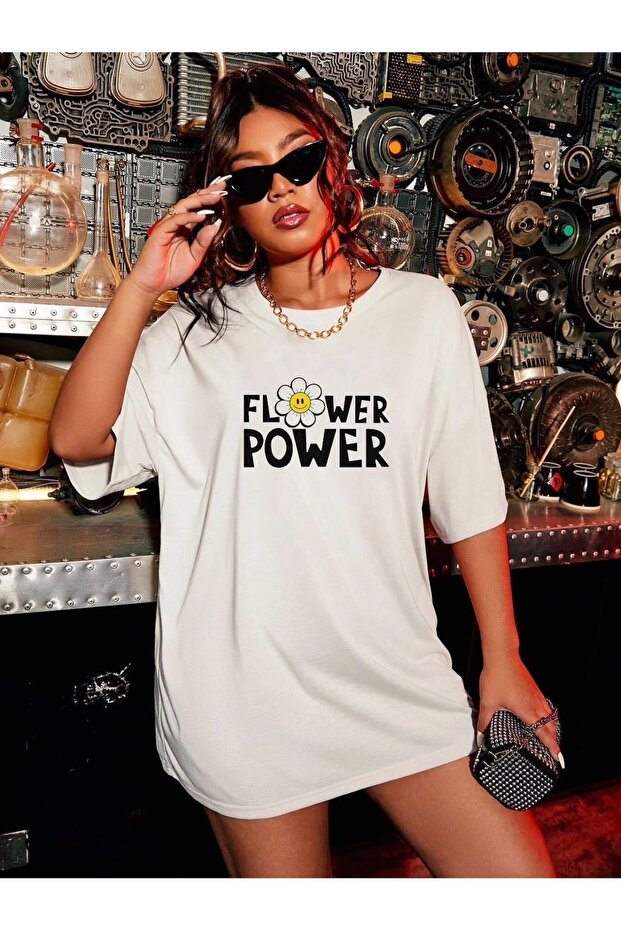 Oversize Cut Short Sleeve Printed T-Shirt