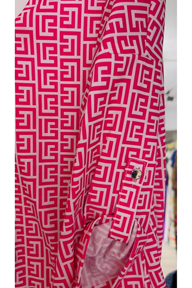 بلوزة منقوشة برقبة على شكل حرف V-42 - وردي - 2