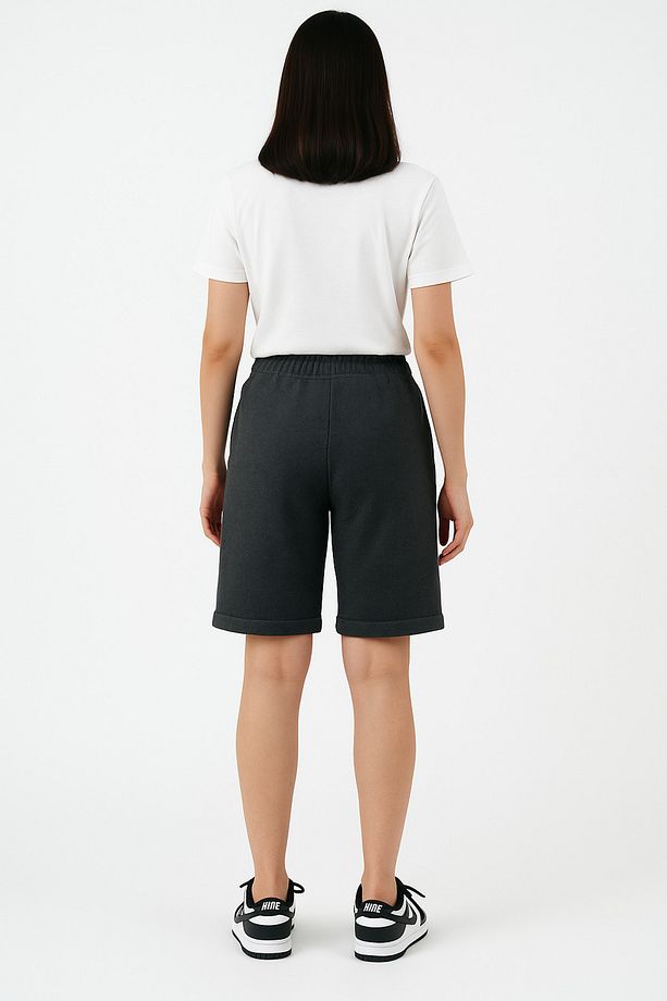 Capsule Kadın Comfort Regular Pike Kumaş Duble Paça Bermuda Şort - 2