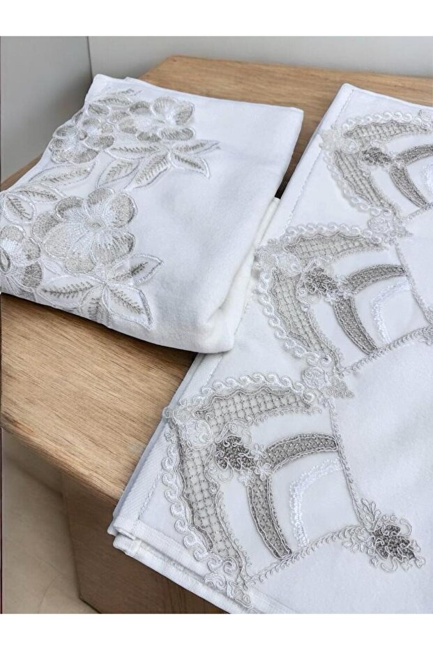 2 Piece French Laced Dowry Holder 50X90 Velvet Hand and Face Towel