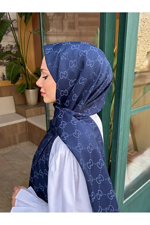 شال حريري رقيق بنمط G مزدوج الجوانب باللون الأزرق - 1