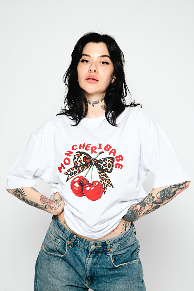 تيشيرت أبيض للجنسين مطبوع مقاس كبير من Mon Cherie