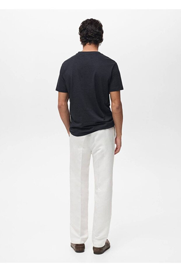 V yakalı tişört - 4