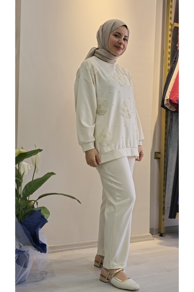 EŞOFMAN taş çiçek detaylı - 3