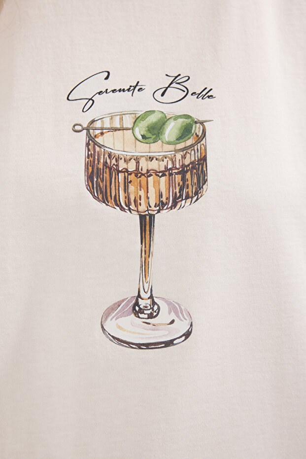 Ekru %100 Pamuk Oversize/Geniş Kalıp Cocktail Baskılı Örme T-Shirt TWOSS25TS00202 - 3