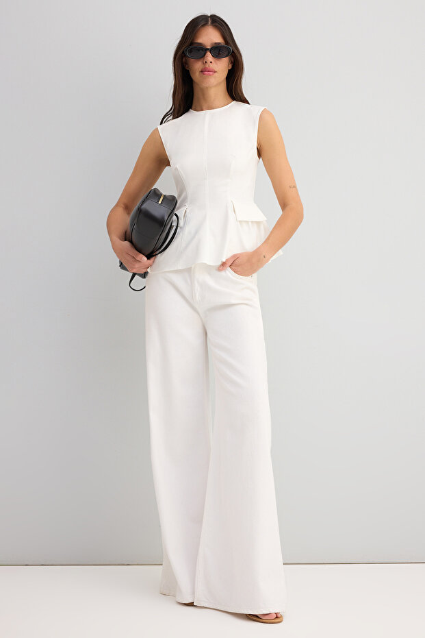 Ekru Pamuklu Gabardin Peplum Cep Detaylı Dokuma Bluz TWOSS25BZ00538 - 2