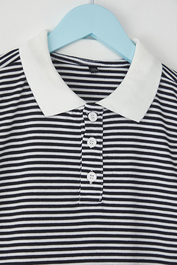 Siyah Erkek Çocuk Çizgili Polo Yaka Kısa Kol Dokulu Örme T-Shirt TKDSS25TS00076 - 2