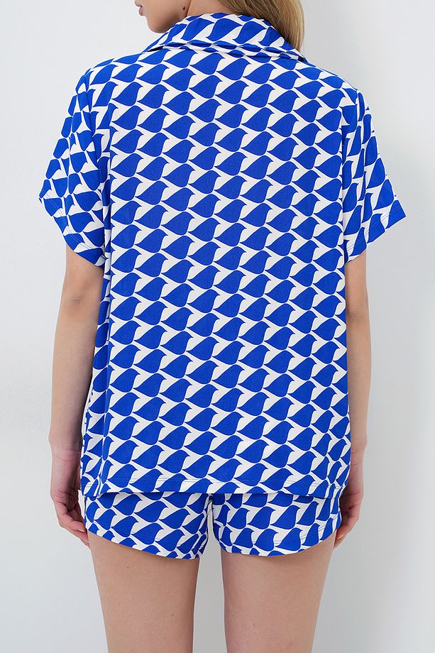 Kadın Saks Mavi Geometrik Desenli Önü Düğmeli Dokuma Gömlek Ve Şort Pijama Takım Pjmx13889 - 4