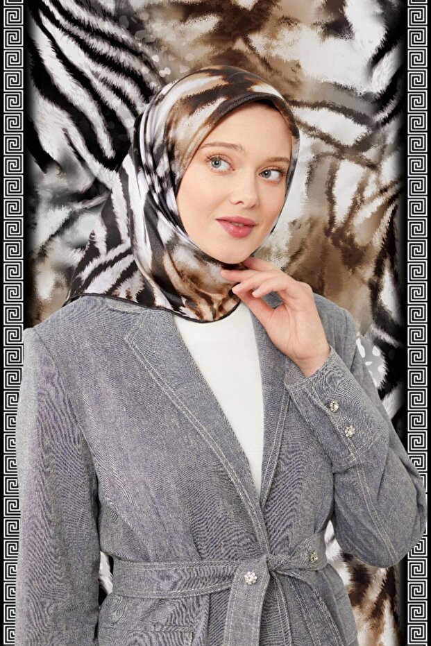 Striped Leopard Pattern Sparkling Crystal Scarf - 1