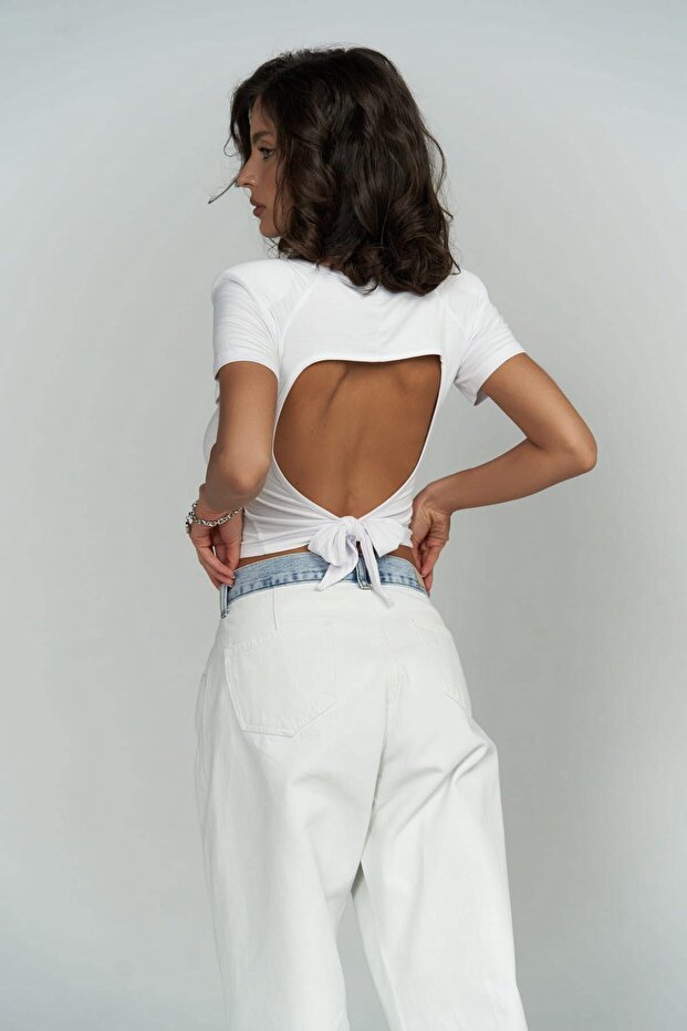 Perla Padded White Crop Blouse