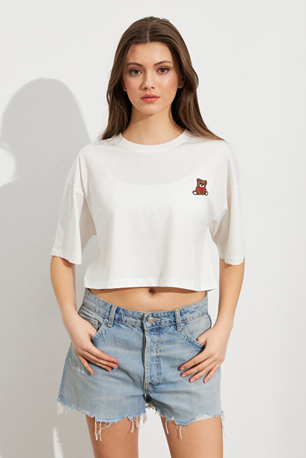 Women's White Teddy Bear Embroidered Crop T-Shirt Ats8700