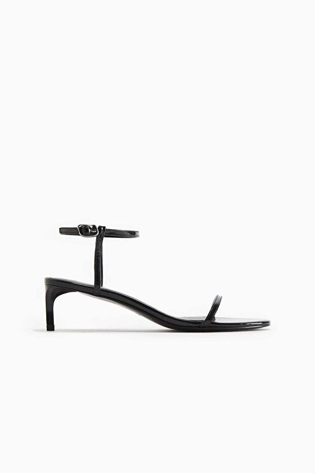 Heeled strappy sandals