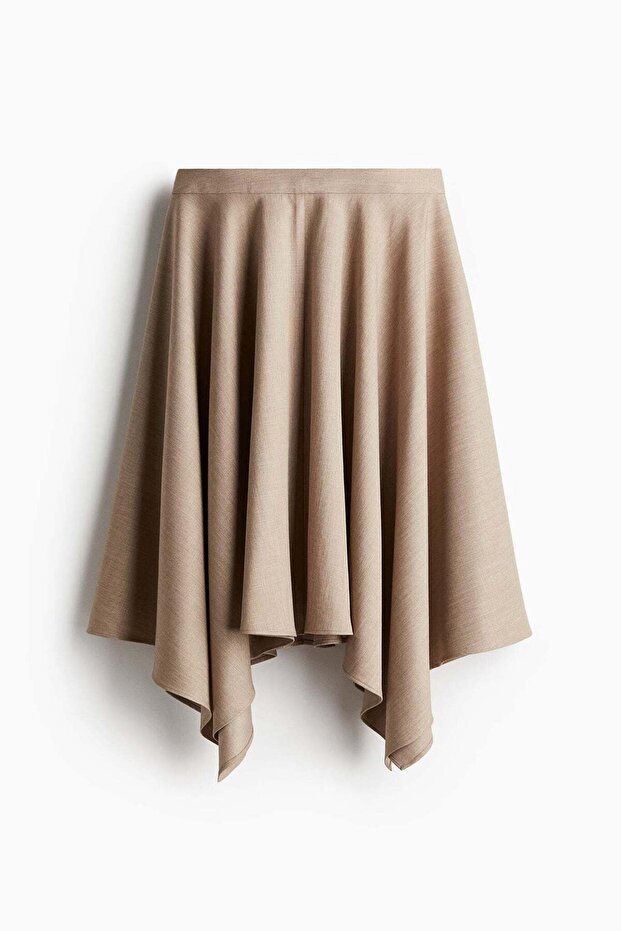 Asymmetric-hem skirt