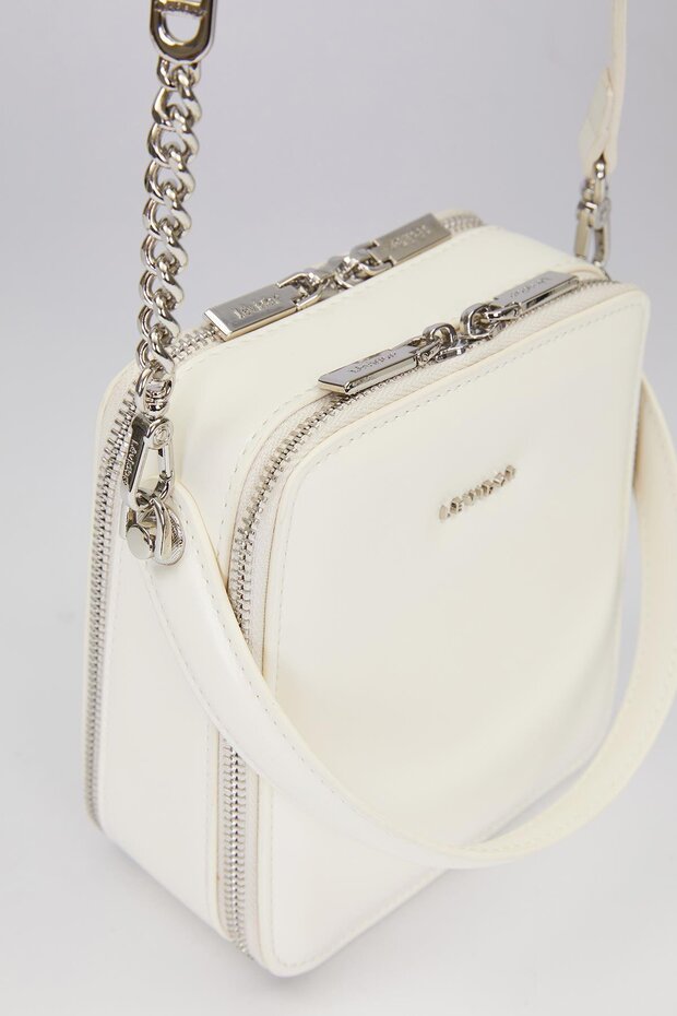 حقيبة كتف موديل مستطيلة باللون البيج - 3