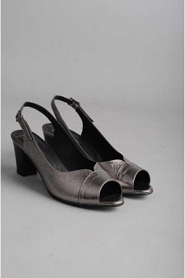 Seç 0318 Genuine Leather Heel Sandals (7cm) Platinum