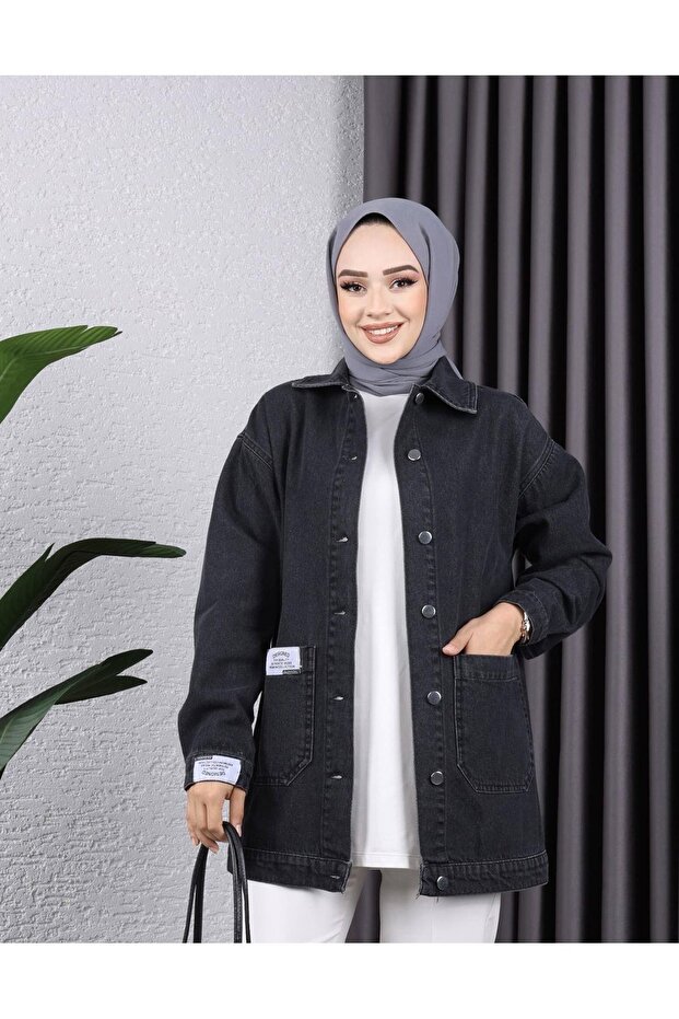 Women's Buttoned Denim Jacket with Pocket