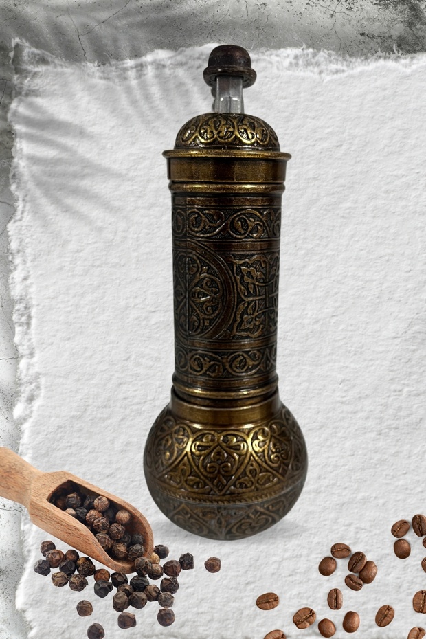 Zamak Casting Antique Yellow Large Pepper Mill, Spice Mill