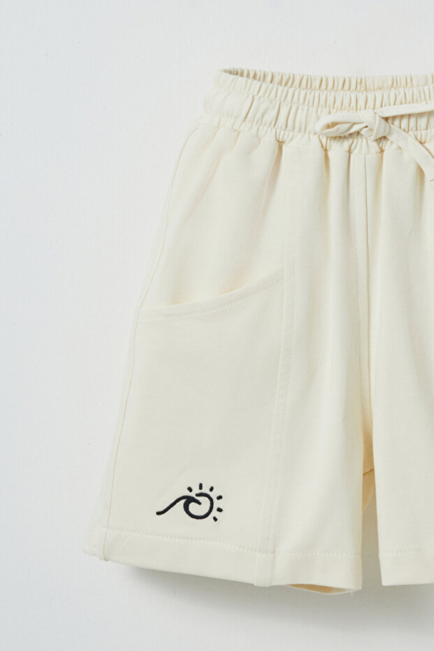 Ekru Nakış Detaylı Biyeli Şort - 3