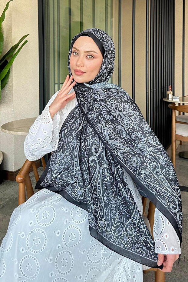 Retro Pattern Soft Shawl Black - 1