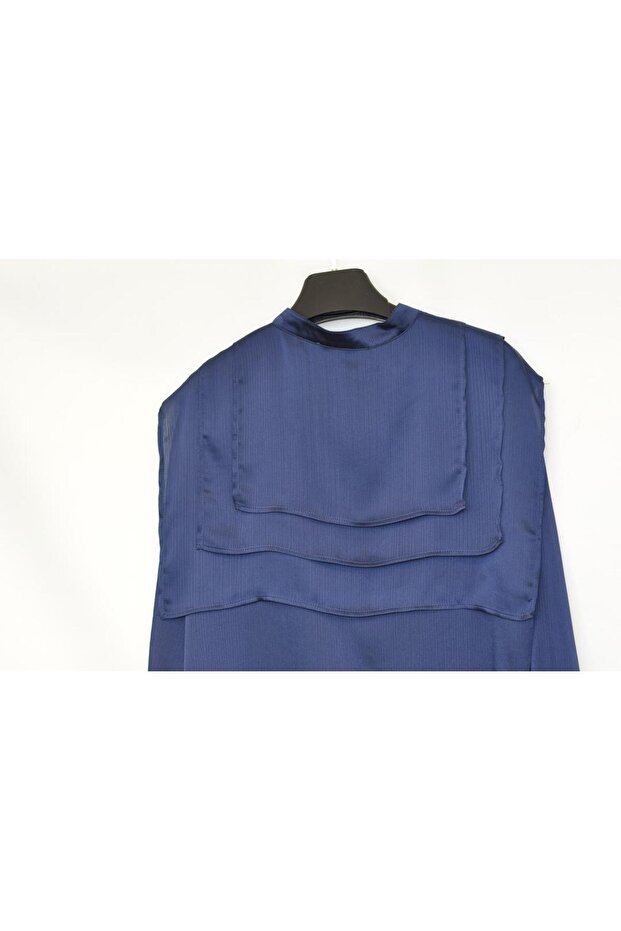 Kare Yakalı Gömlek - 6