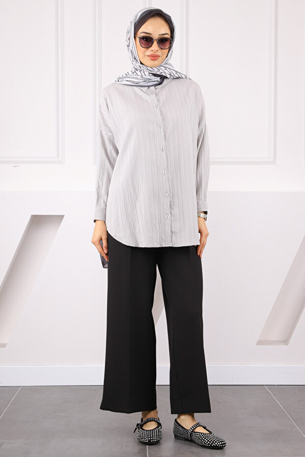 قميص رمادي بأزرار - 2