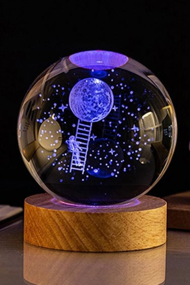 Astronaut Coming on the Moon Design Glass Globe