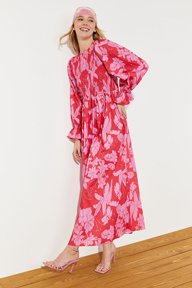 Červené elastické tkané šaty s velkým květinovým potiskem TCTSS24EB00109 - 4