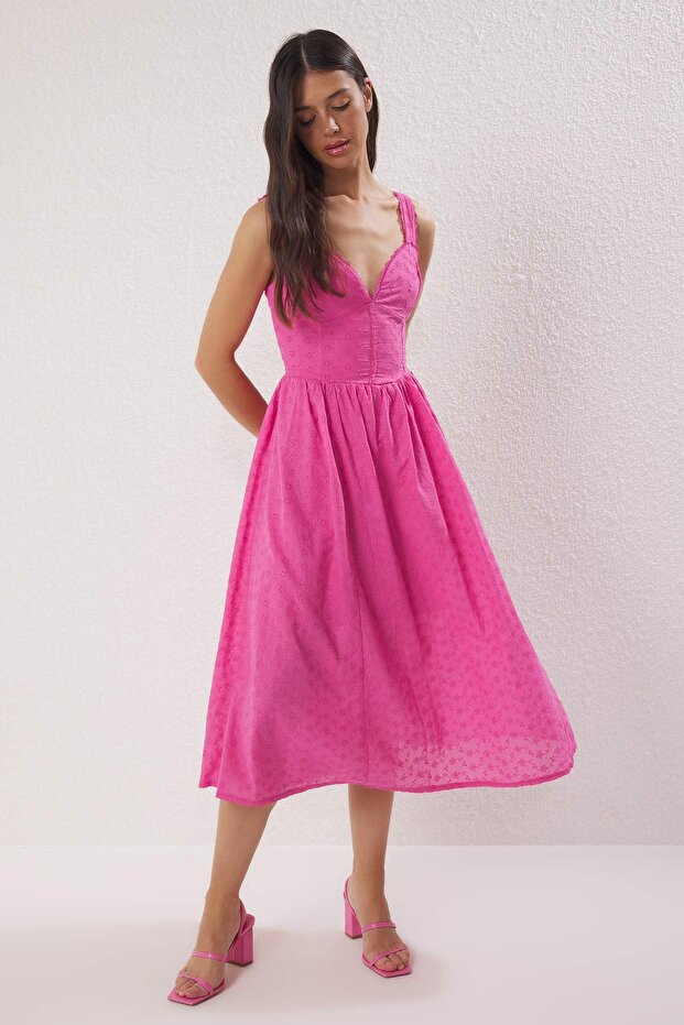 Pembe Düz Midi Brode Dokuma Elbise TWOSS25EL00852 - 1