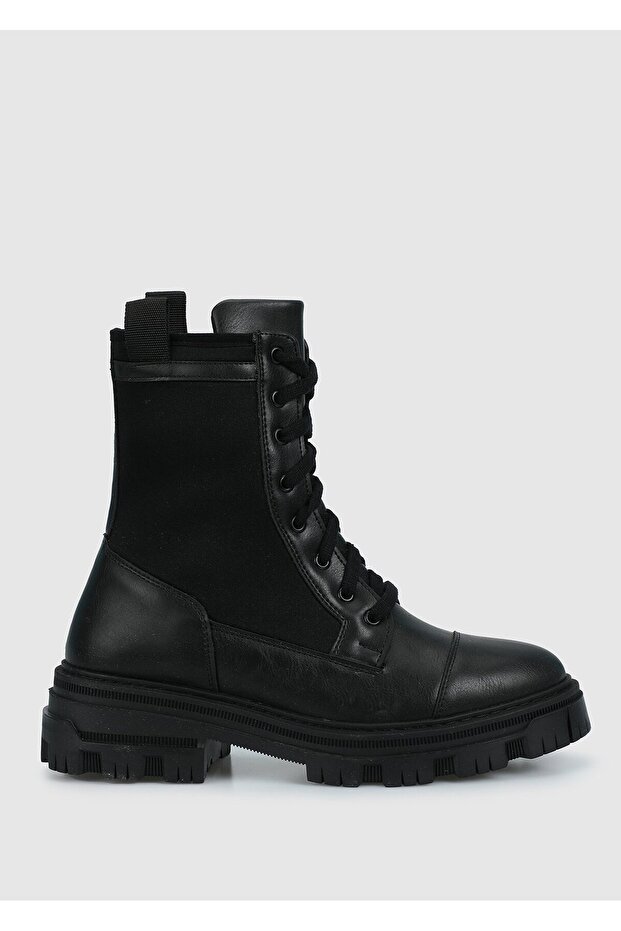 Siyah Kadın Bot - 1