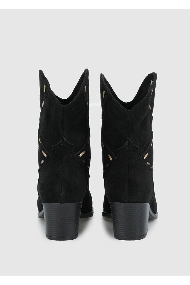 Siyah Kadın Bot - 4