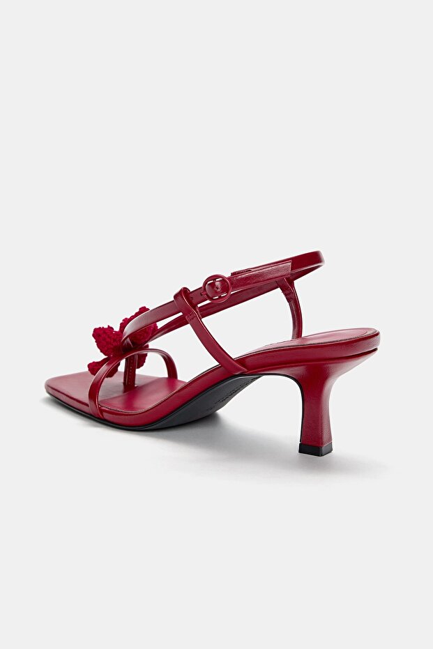 Kroşe çiçekli ve topuklu sandalet - 5
