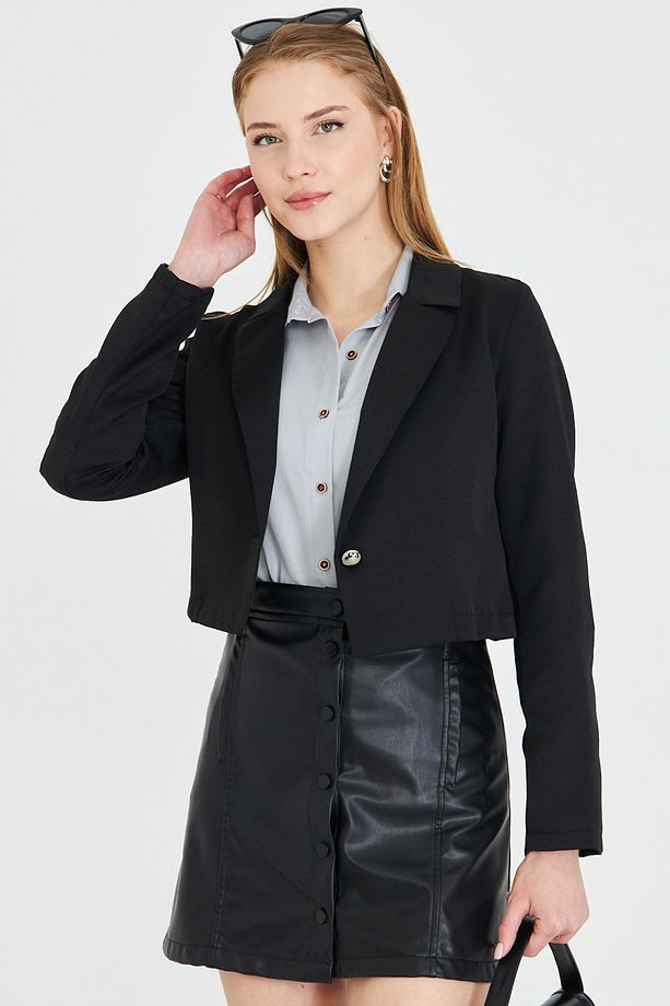 Kadın Siyah Tek Düğmeli Crop Ceket ARM-23Y001064 - 6