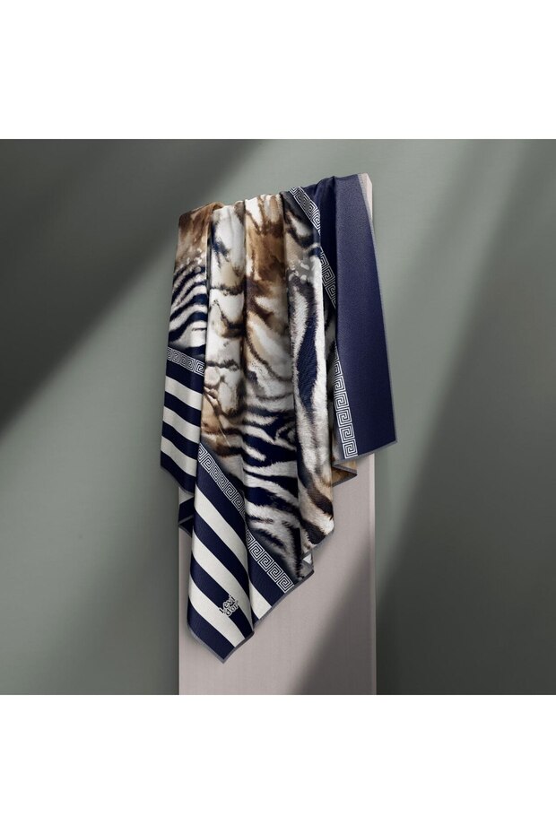 Striped Leopard Pattern Sparkling Crystal Scarf - 3