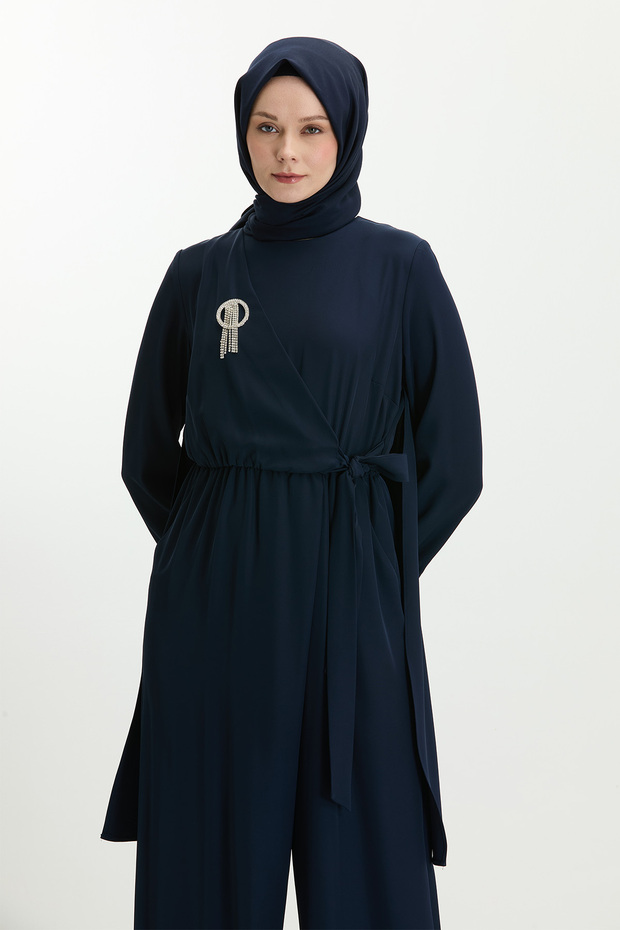 Çıkarılabilir Broşlu Pelerinli Tulum - 7