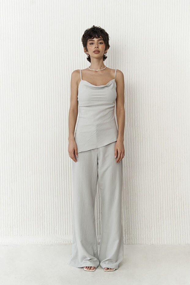 طقم بنطال بلوزة رمادية من Javier - 2