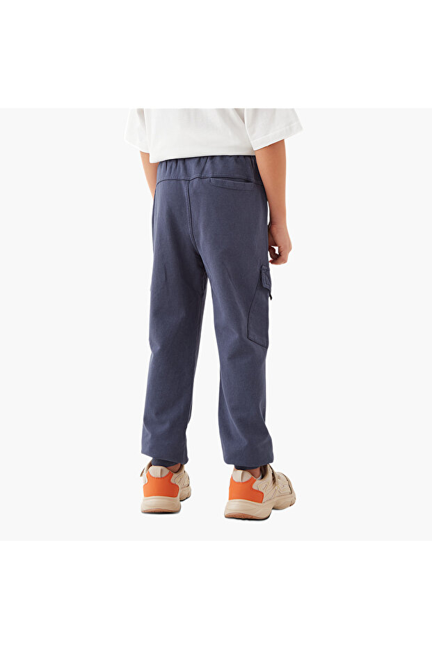 بنطال رياضي سادة مع جيوب وإغلاق برباط - 3