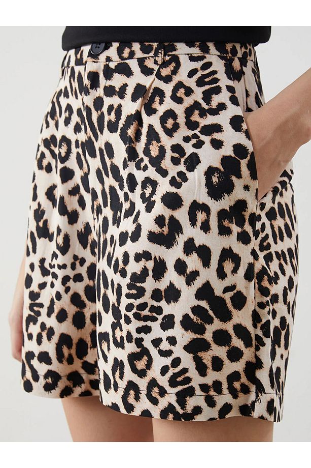 LCW Vision Kahverengi Leopar Desenli Keten Karışımlı Kadın Şort - 3