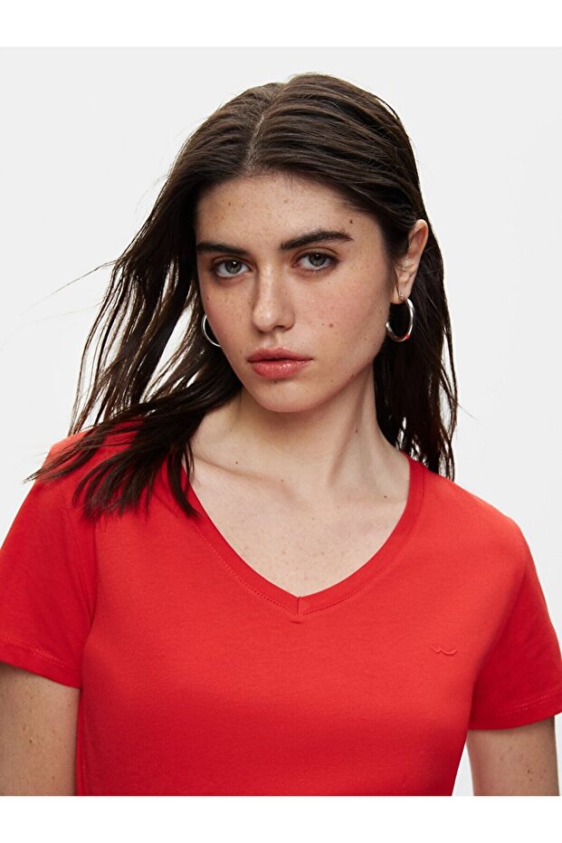 Kısa Kollu Basıc V Yaka Regular Kırmızı T-shırt - 4